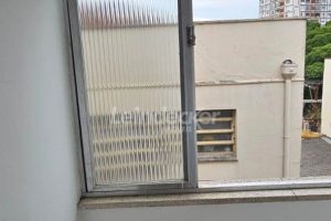 Apartamento à venda com 56m², 2 dormitórios no bairro Azenha em Porto Alegre - Foto 7