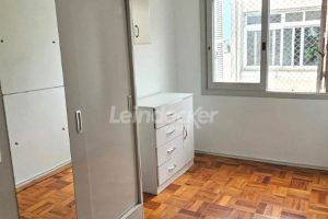 Apartamento à venda com 56m², 2 dormitórios no bairro Azenha em Porto Alegre - Foto 11