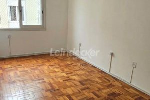 Apartamento à venda com 56m², 2 dormitórios no bairro Azenha em Porto Alegre - Foto 13