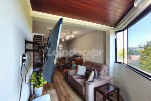 Cobertura à venda com 134m², 2 dormitórios, 2 vagas no bairro Jardim Botânico em Porto Alegre - Foto 2