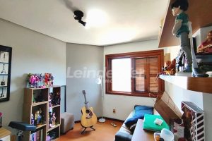 Cobertura à venda com 134m², 2 dormitórios, 2 vagas no bairro Jardim Botânico em Porto Alegre - Foto 13