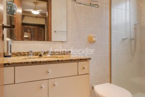 Apartamento à venda com 113m², 3 dormitórios, 1 suíte, 2 vagas no bairro Petrópolis em Porto Alegre - Foto 11