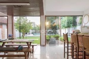 Casa à venda com 218m², 3 dormitórios, 2 suítes, 4 vagas no bairro Partenon em Porto Alegre - Foto 37