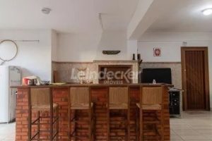 Casa à venda com 218m², 3 dormitórios, 2 suítes, 4 vagas no bairro Partenon em Porto Alegre - Foto 39