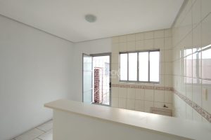 Casa comercial à venda com 270m² no bairro Santo Antônio em Porto Alegre - Foto 6