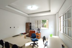 Casa comercial à venda com 270m² no bairro Santo Antônio em Porto Alegre - Foto 13