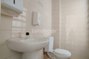 Casa comercial à venda com 270m² no bairro Santo Antônio em Porto Alegre - Foto 23