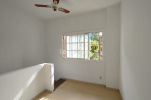 Casa comercial à venda com 270m² no bairro Santo Antônio em Porto Alegre - Foto 29