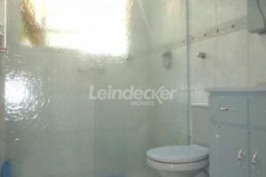 Casa à venda com 150m², 3 dormitórios, 4 vagas no bairro Partenon em Porto Alegre - Foto 8