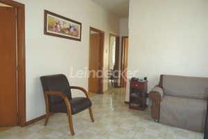 Casa à venda com 150m², 3 dormitórios, 4 vagas no bairro Partenon em Porto Alegre - Foto 12