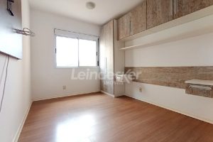 Apartamento à venda com 66m², 2 dormitórios, 1 suíte, 1 vaga no bairro Partenon em Porto Alegre - Foto 7