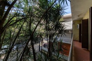 Casa à venda com 300m², 3 dormitórios, 2 vagas no bairro Petrópolis em Porto Alegre - Foto 33