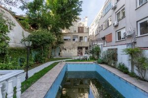 Casa à venda com 300m², 3 dormitórios, 2 vagas no bairro Petrópolis em Porto Alegre - Foto 34