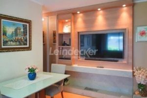 Apartamento à venda com 60m², 2 dormitórios no bairro Jardim do Salso em Porto Alegre - Foto 3