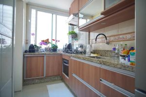 Apartamento à venda com 60m², 2 dormitórios no bairro Jardim do Salso em Porto Alegre - Foto 7