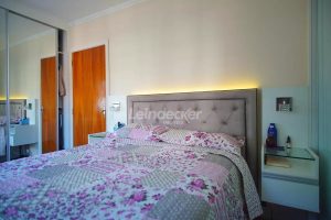 Apartamento à venda com 60m², 2 dormitórios no bairro Jardim do Salso em Porto Alegre - Foto 12