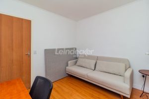 Apartamento à venda com 53m², 2 dormitórios, 1 vaga no bairro Auxiliadora em Porto Alegre - Foto 16