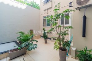 Apartamento à venda com 53m², 2 dormitórios, 1 vaga no bairro Auxiliadora em Porto Alegre - Foto 32