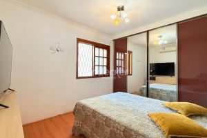 Sobrado à venda com 145m², 2 dormitórios, 2 vagas no bairro Santana em Porto Alegre - Foto 8