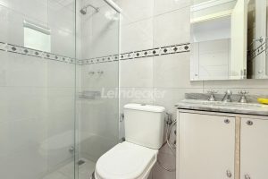 Sobrado à venda com 145m², 2 dormitórios, 2 vagas no bairro Santana em Porto Alegre - Foto 30