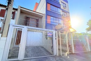 Sobrado à venda com 145m², 2 dormitórios, 2 vagas no bairro Santana em Porto Alegre - Foto 42