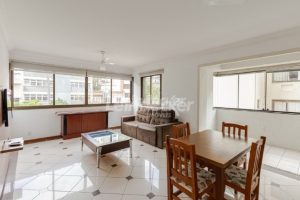 Apartamento à venda com 89m², 2 dormitórios, 1 suíte, 1 vaga no bairro Petrópolis em Porto Alegre - Foto 2