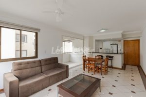 Apartamento à venda com 89m², 2 dormitórios, 1 suíte, 1 vaga no bairro Petrópolis em Porto Alegre - Foto 1
