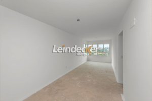 Apartamento à venda com 62m², 2 dormitórios, 1 suíte, 2 vagas no bairro Jardim do Salso em Porto Alegre - Foto 4