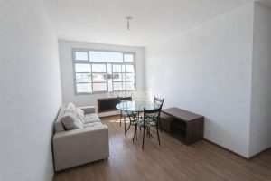 Apartamento à venda com 53m², 2 dormitórios no bairro Menino Deus em Porto Alegre - Foto 1