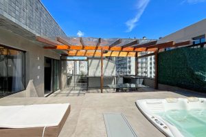 Cobertura à venda com 417m², 4 dormitórios, 2 suítes, 3 vagas no bairro Auxiliadora em Porto Alegre - Foto 1