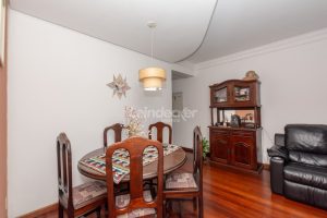 Apartamento à venda com 98m², 3 dormitórios, 1 suíte, 1 vaga no bairro Menino Deus em Porto Alegre - Foto 6