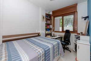 Apartamento à venda com 98m², 3 dormitórios, 1 suíte, 1 vaga no bairro Menino Deus em Porto Alegre - Foto 15