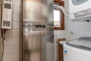 Apartamento à venda com 98m², 3 dormitórios, 1 suíte, 1 vaga no bairro Menino Deus em Porto Alegre - Foto 29