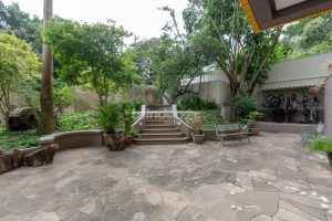 Apartamento à venda com 98m², 3 dormitórios, 1 suíte, 1 vaga no bairro Menino Deus em Porto Alegre - Foto 32