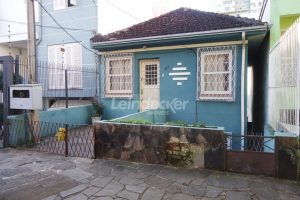 Casa à venda com 124m², 4 dormitórios no bairro Petrópolis em Porto Alegre - Foto 1