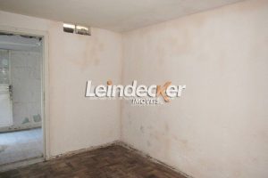 Casa à venda com 124m², 4 dormitórios no bairro Petrópolis em Porto Alegre - Foto 17