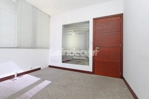 Salas/Conjuntos à venda com 150m² no bairro Centro Histórico em Porto Alegre - Foto 11