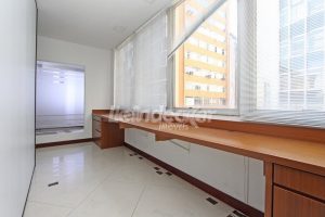 Salas/Conjuntos à venda com 150m² no bairro Centro Histórico em Porto Alegre - Foto 18