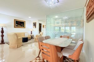 Apartamento à venda com 135m², 3 dormitórios, 3 suítes, 2 vagas no bairro Petrópolis em Porto Alegre - Foto 4