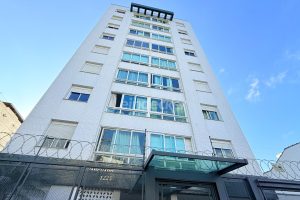 Apartamento à venda com 135m², 3 dormitórios, 3 suítes, 2 vagas no bairro Petrópolis em Porto Alegre - Foto 32