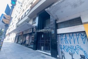 Apartamento à venda com 82m², 3 dormitórios, 1 suíte no bairro Centro Histórico em Porto Alegre - Foto 2