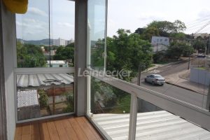 Casa à venda com 150m², 4 dormitórios, 4 vagas no bairro Jardim do Salso em Porto Alegre - Foto 6