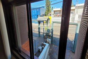 Casa à venda com 318m², 4 dormitórios, 2 suítes, 5 vagas no bairro Três Figueiras em Porto Alegre - Foto 7