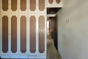 Casa à venda com 318m², 4 dormitórios, 2 suítes, 5 vagas no bairro Três Figueiras em Porto Alegre - Foto 55