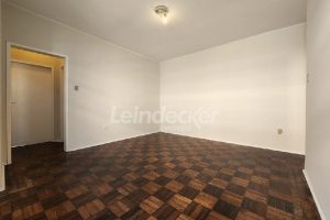 Apartamento à venda com 70m², 2 dormitórios no bairro Petrópolis em Porto Alegre - Foto 2