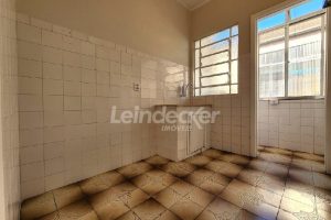 Apartamento à venda com 70m², 2 dormitórios no bairro Petrópolis em Porto Alegre - Foto 4