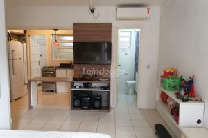 Kitnet à venda com 31m², 1 dormitório no bairro Santa Cecília em Porto Alegre - Foto 2