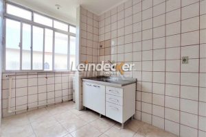 Apartamento à venda com 56m², 2 dormitórios no bairro Santana em Porto Alegre - Foto 3