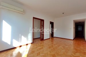 Apartamento à venda com 99m², 3 dormitórios no bairro Rio Branco em Porto Alegre - Foto 2