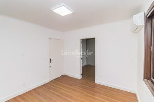 Apartamento à venda com 43m², 1 dormitório, 1 vaga no bairro Jardim Botânico em Porto Alegre - Foto 2